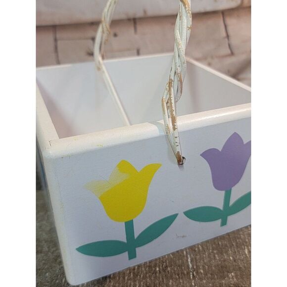 Easter wooden white floral basket AS IS Decor figure - Picture 8 of 9